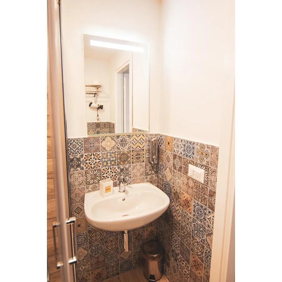 Holiday home Casa Masaniello - Affittacamere Guesthouse In Historical Center Toledo Station Naples