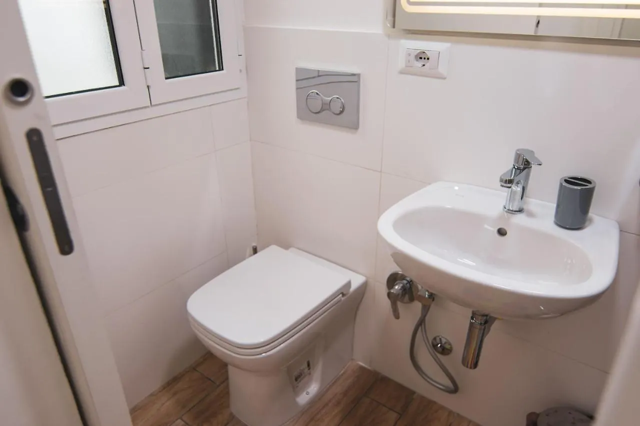 Casa Masaniello - Affittacamere Guesthouse In Historical Center Toledo Station Naples Holiday home