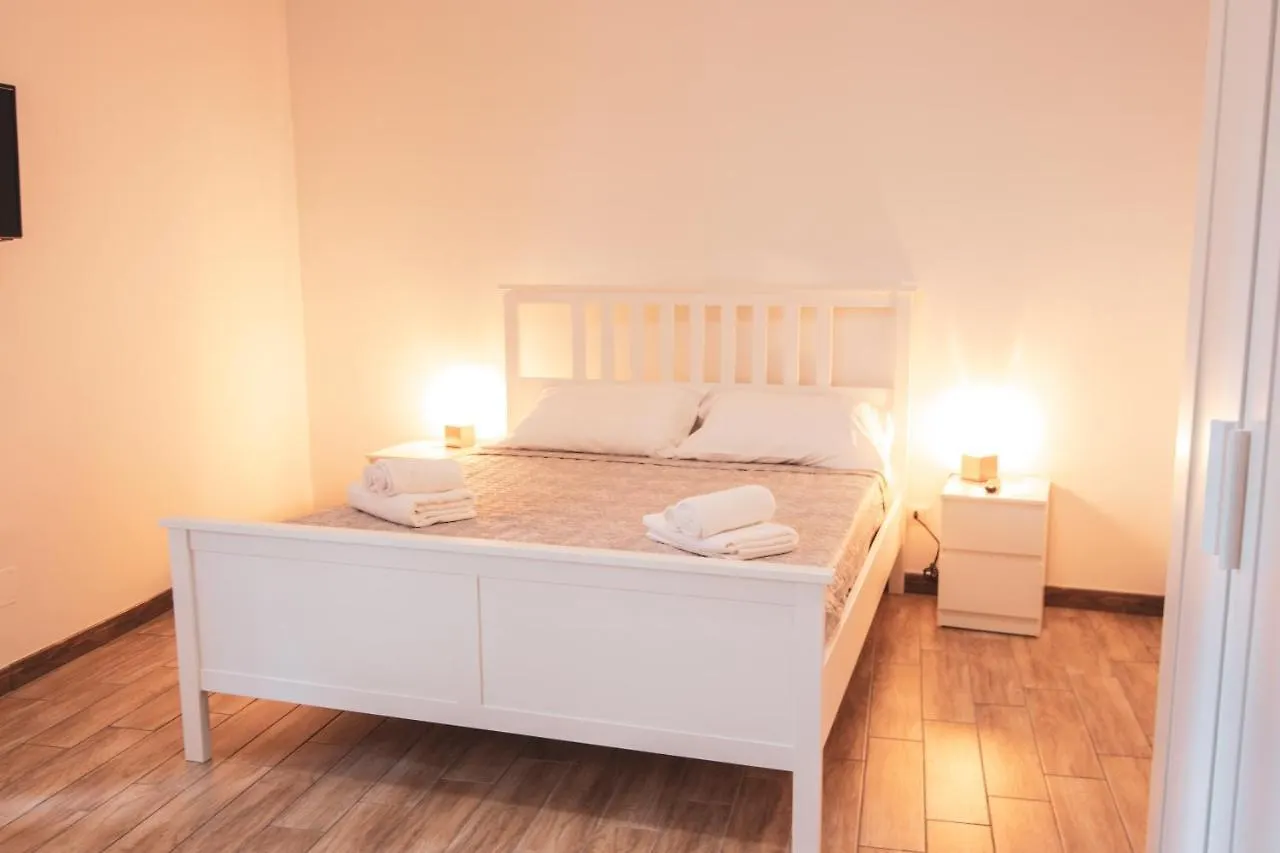 Holiday home Casa Masaniello - Affittacamere Guesthouse In Historical Center Toledo Station Naples Italy